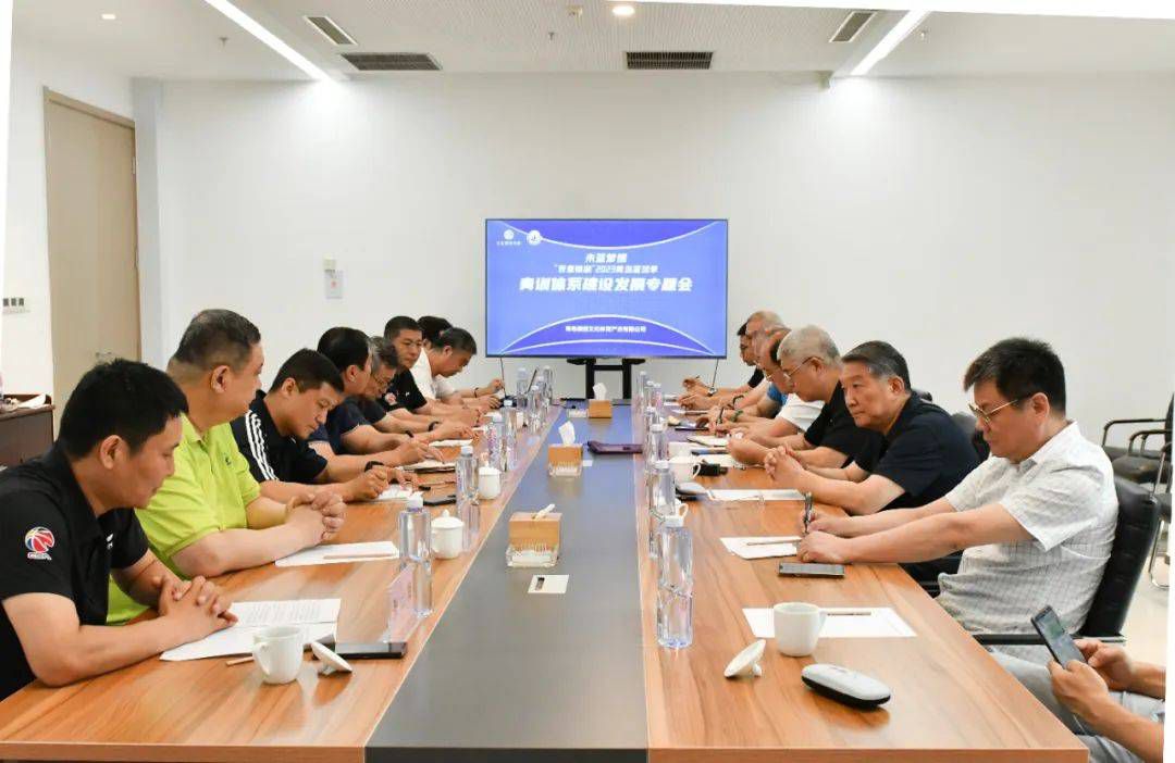 第56分钟，杰克逊中路斜传右路禁区斯特林的打门被杜布拉夫卡扑出。
